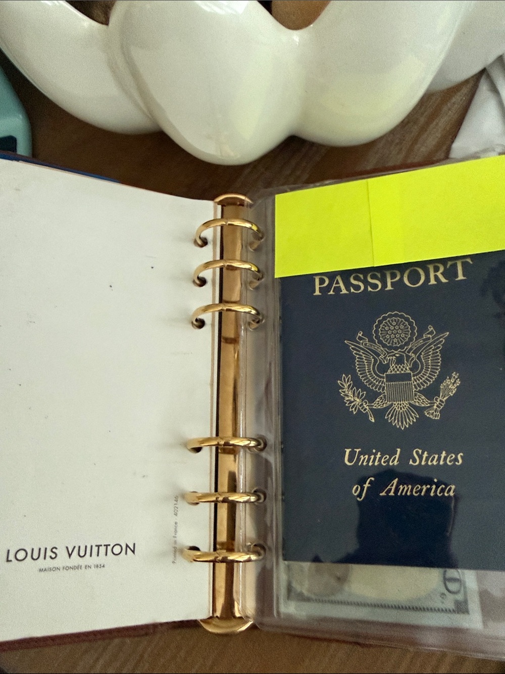 Louis Vuitton MM Agenda Passport - Picture 5 of 9